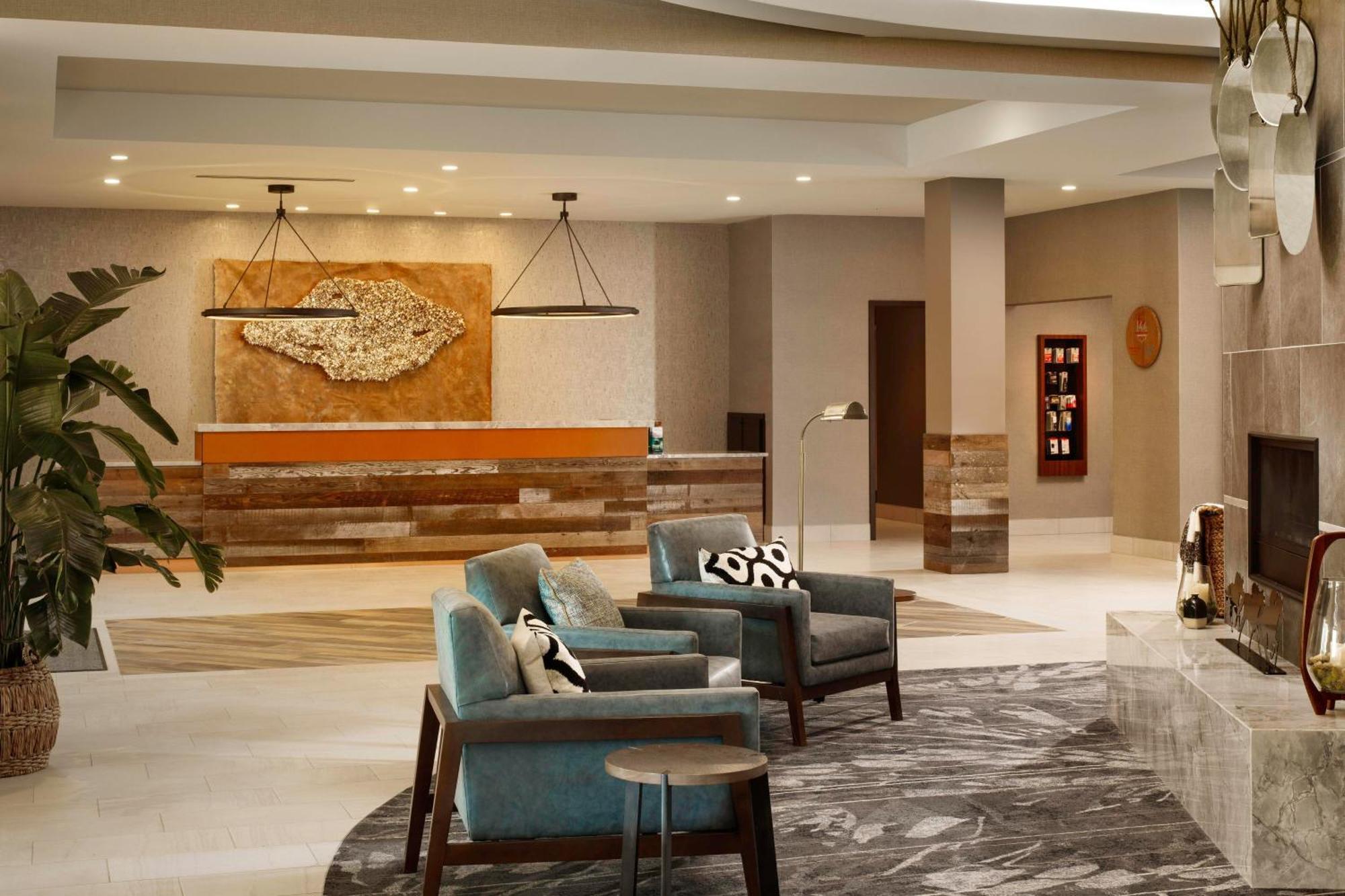 Towneplace Suites By Marriott Louisville Northeast Exterior photo